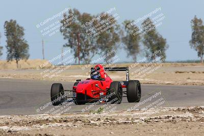 media/May-01-2022-CalClub SCCA (Sun) [[03a481c204]]/Group 6/Qualifying (I5)/